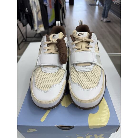 Size 12.5 - Nike Travis Scott x Zoom Field Jaxx Chocolate Brown HQ3073-100 2024